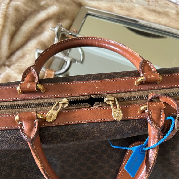 Celine Duffle Bag call out..slight rubbing on edges..Dimensions:17.5W/9inH/7inD - Picture 15 of 16